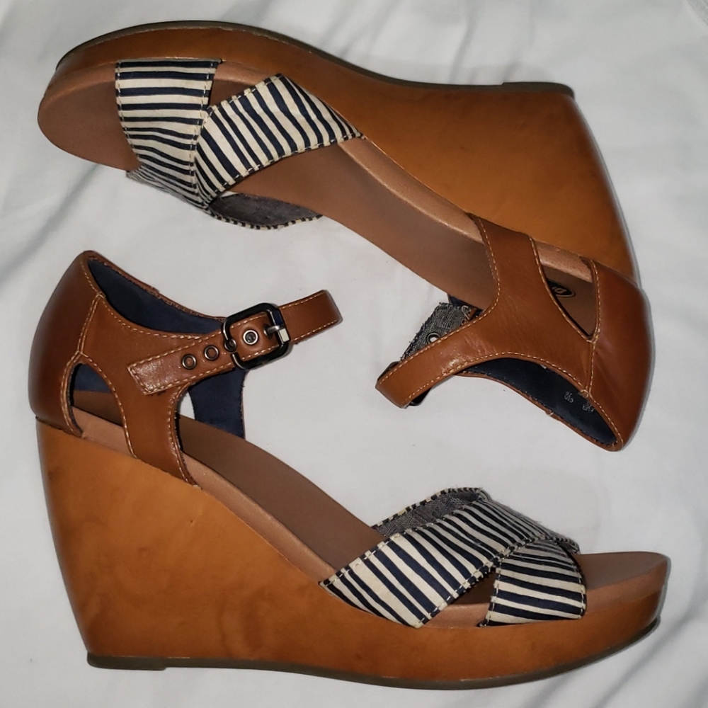 Dr. Scholl's 4 inch black and white striped wedges